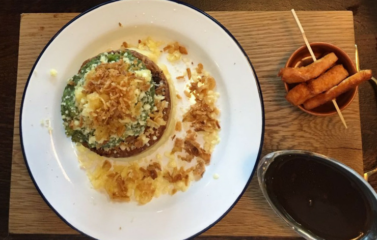 Pie Minister in Liverpool