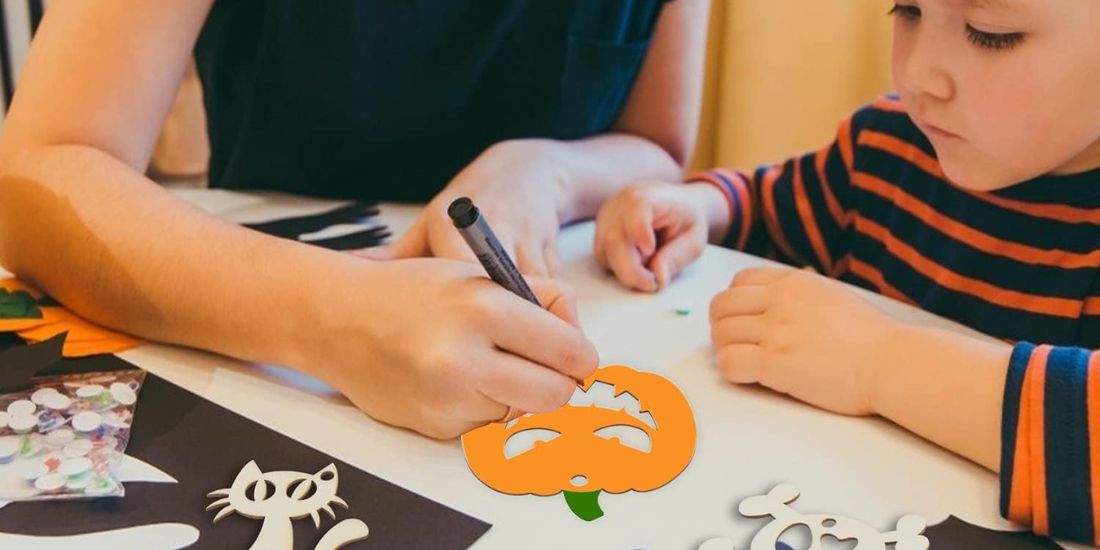 DIY Decor For Halloween & Creepy Crafts For The Kids